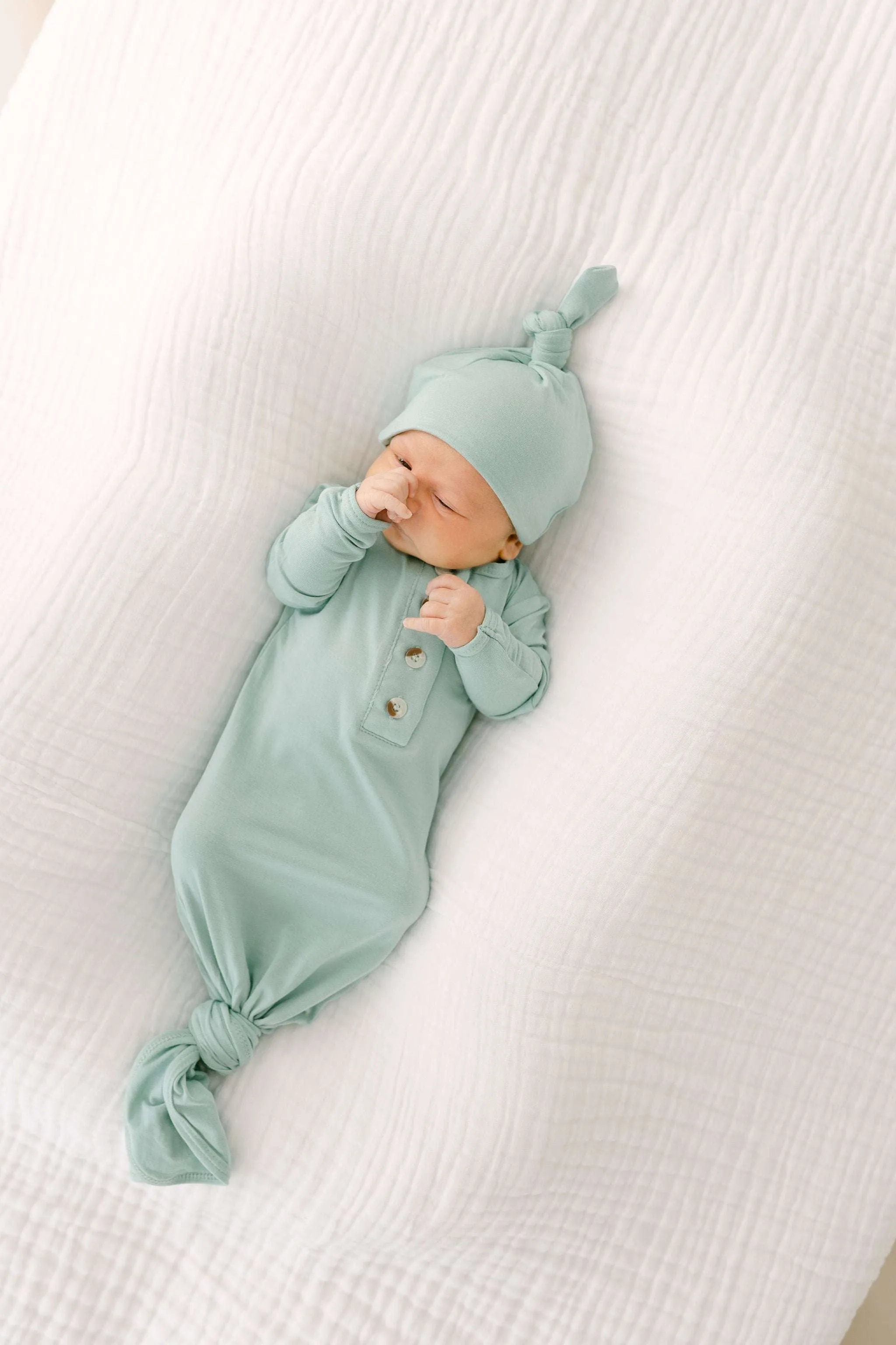 Emerson Knotted Baby Gown Set | Mint