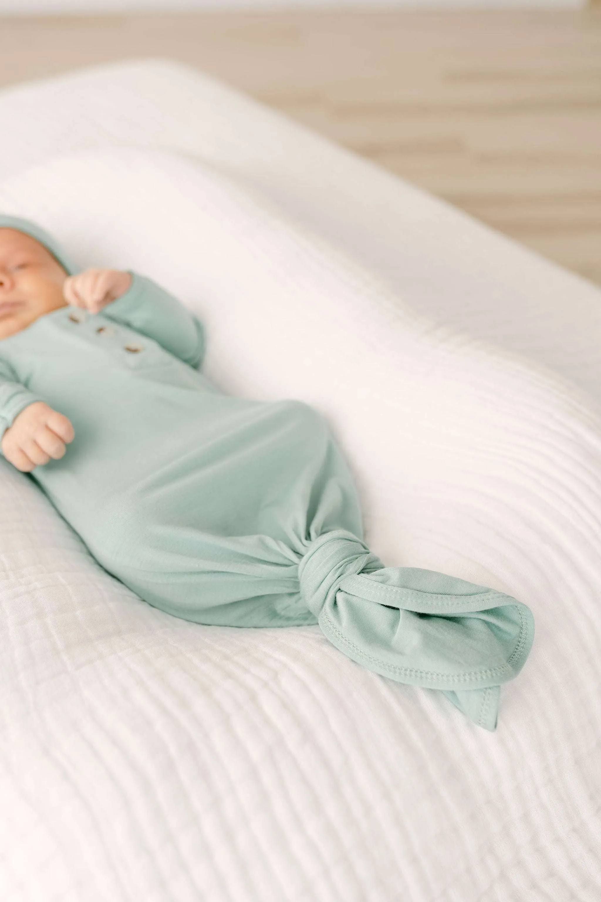 Emerson Knotted Baby Gown Set | Mint